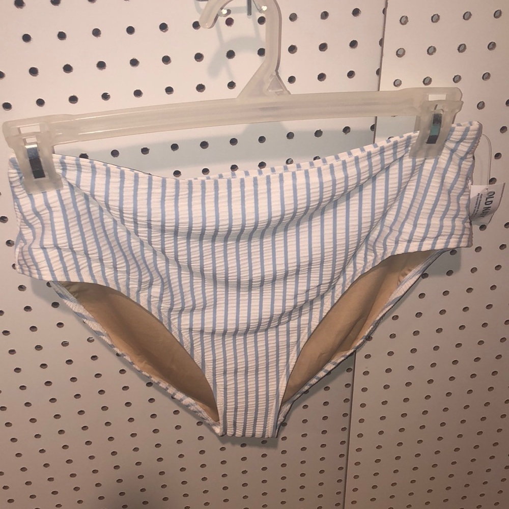 Women’s high waisted bathing suit